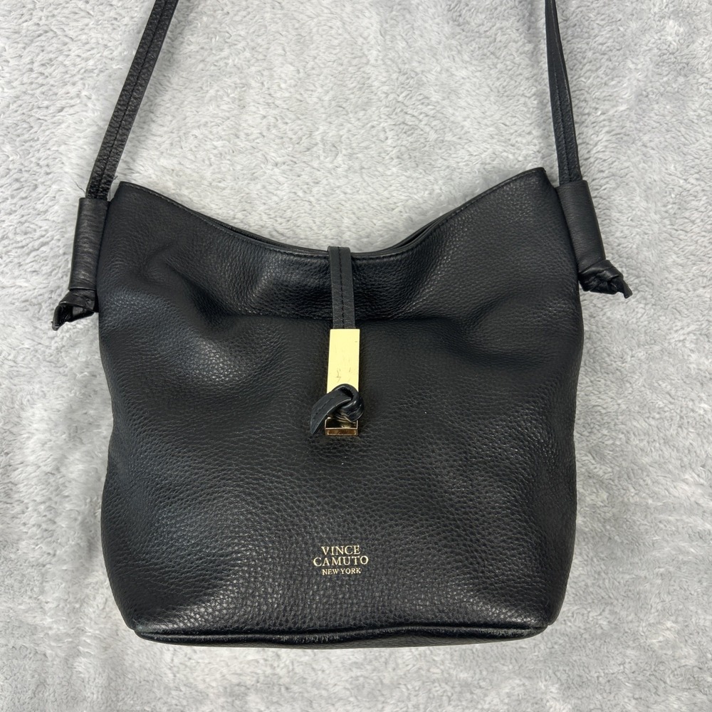 VINCE CAMUTO Crossbody Purse Hobo Handbag Black Pebbled Leather Logo Gold Fob